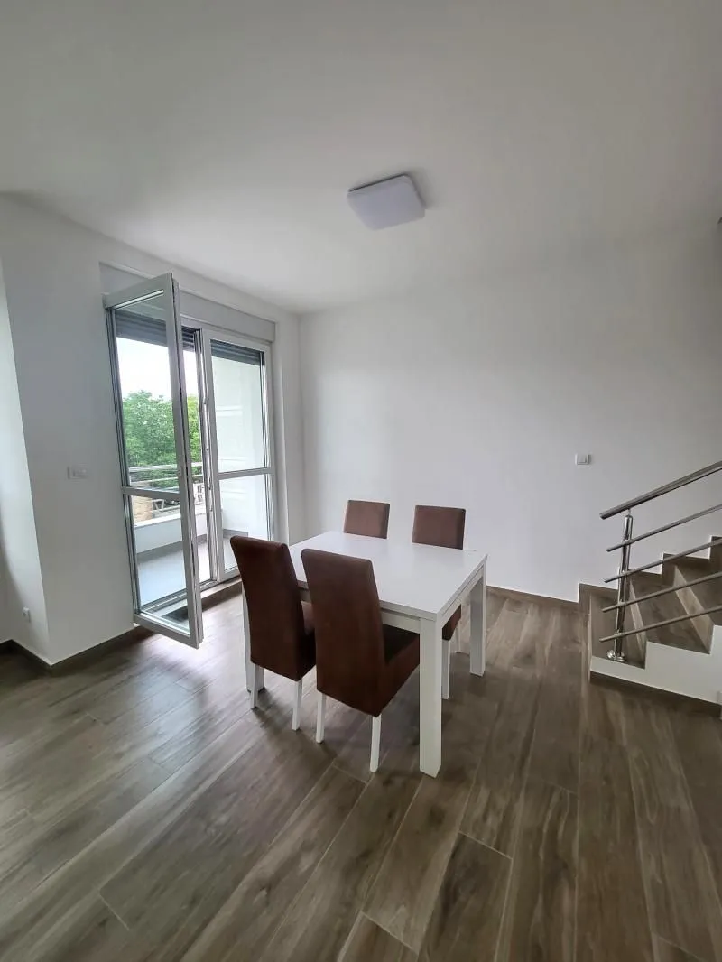 Rent, three bedroom apartment, 80m², Zemun Sve Podlokacije, Beograd