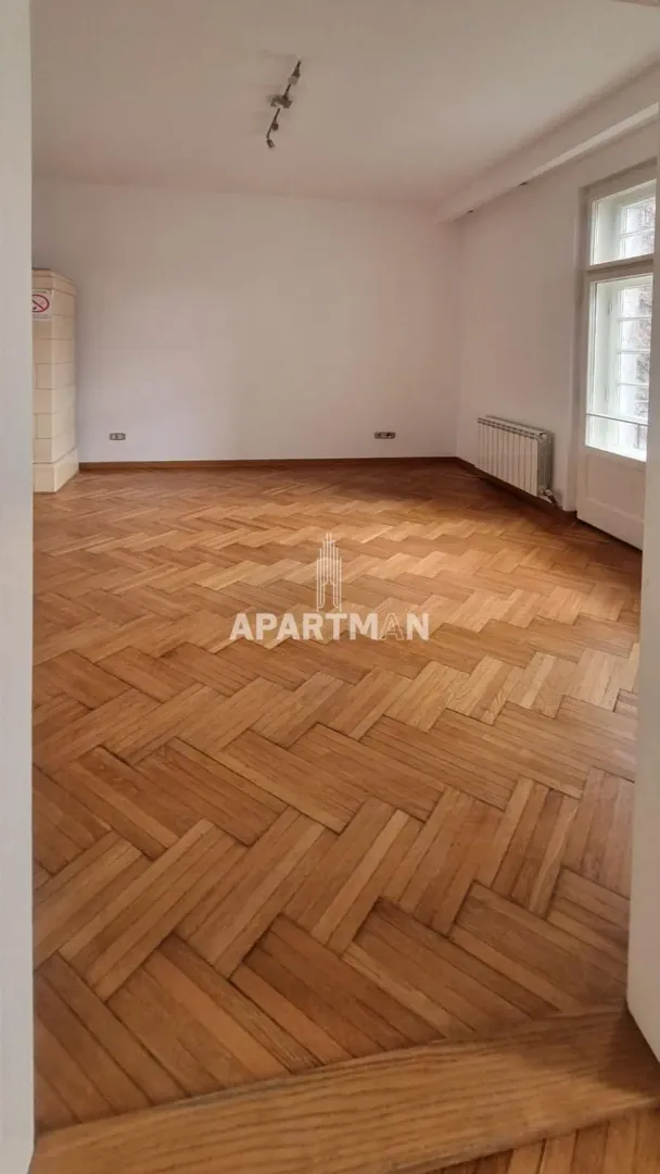 Izdavanje, četvorosoban stan, 90m², Stari Grad, Beograd