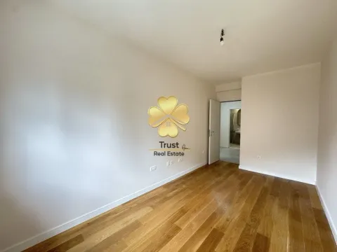 Izdavanje, dvosoban stan, 70m², Central Point, Podgorica - image 8