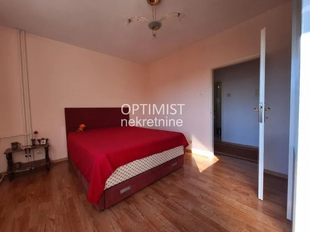 Rent, three bedroom apartment, 68m², Voždovac Sve Podlokacije, Beograd