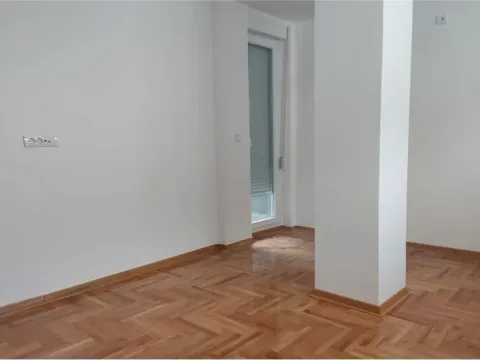 Sale, three bedroom apartment, 70m², Niš, Srbija - image 14