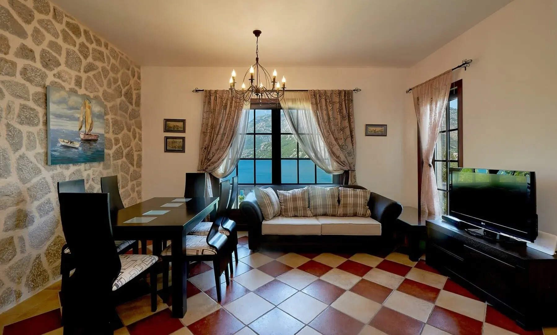 Sale, house, 235m², Kostanjica, Kotor
