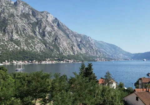 Prodaja, trosoban stan, 55m², Orahovac, Kotor - image 4