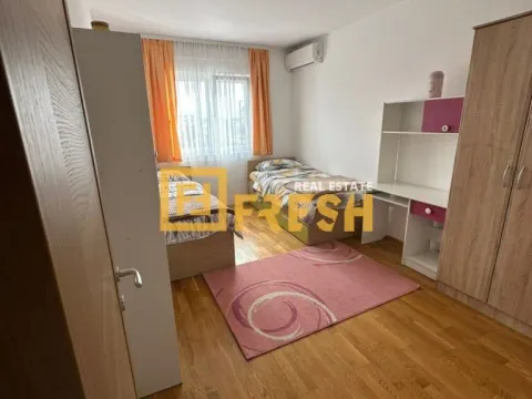 Izdavanje, dvosoban stan, 65m², Stari Aerodrom, Podgorica - image 8