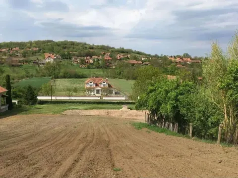 Zemljište in Velika Plana