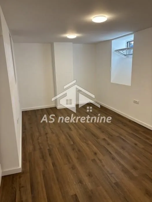 Izdavanje, dvosoban stan, 55m², Stari Grad, Beograd