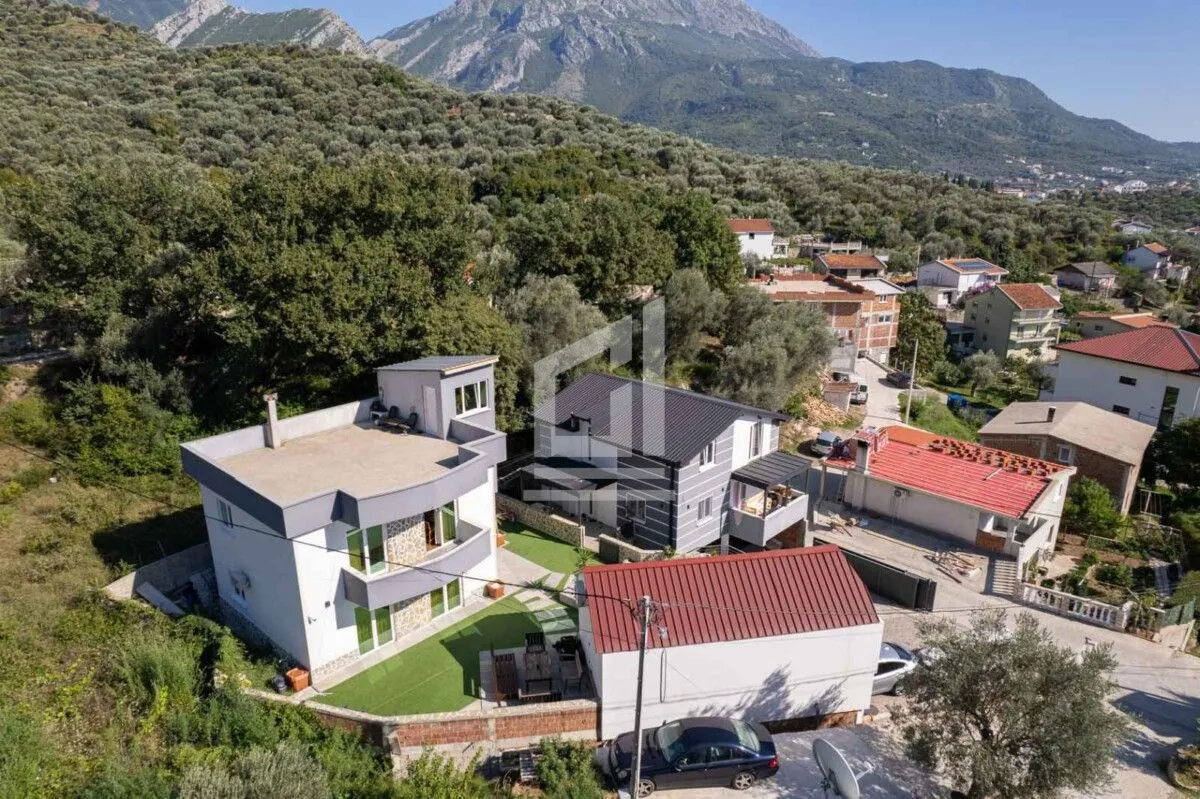 Prodaja, kuća, 220m², Bar, Crna Gora