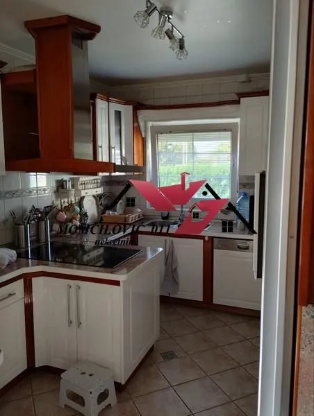 Sale, house, 450m², Zemun Ugrinovci, Zemun Sve Podlokacije