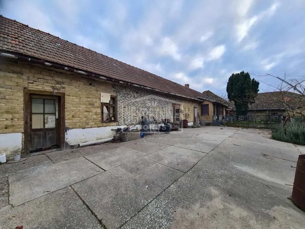 Prodaja, kuća, 142m², Pačir, Bačka Topola