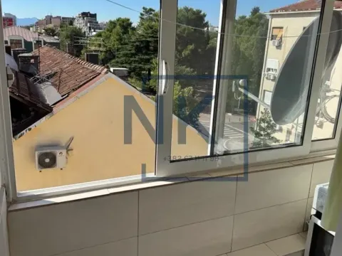 Prodaja, jednosoban stan, 55m², Centar, Podgorica - image 9