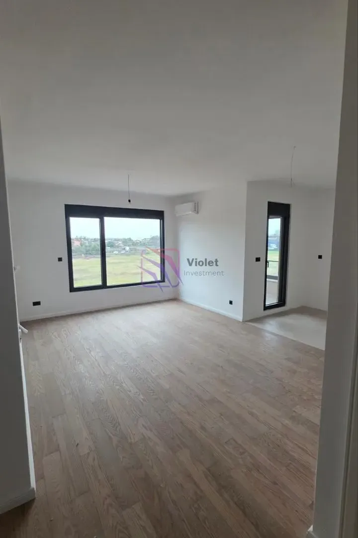 Prodaja, dvosoban stan, 84m², Donja Gorica, Podgorica