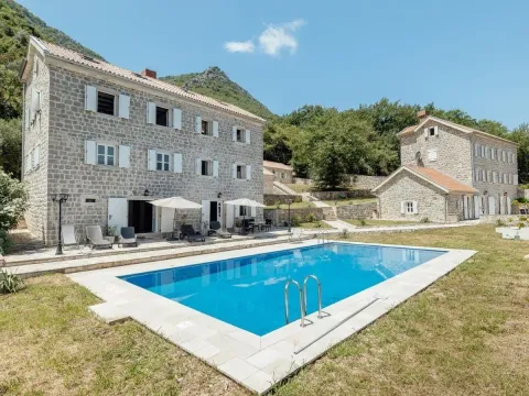 Prodaja, kuća, 800m², Prčanj, Kotor - image 5