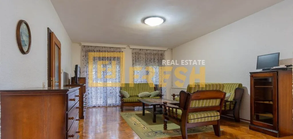 Rent, house, 250m², Stari Aerodrom, Podgorica