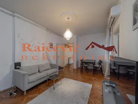 Prodaja, trosoban stan, 68m², Kalenić Pijaca, Vračar Sve Podlokacije - image 3