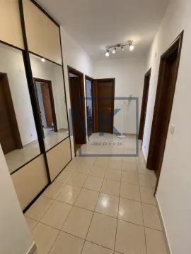 Izdavanje, trosoban stan, 107m², City Kvart, Podgorica - image 8