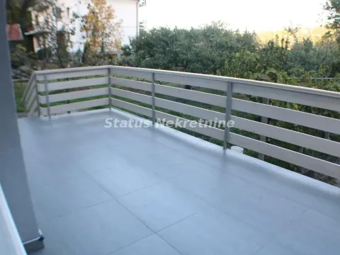 Izdavanje, kuća, 160m², Sremska Kamenica, Petrovaradin - image 11