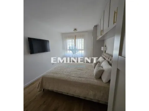 Izdavanje, trosoban stan, 114m², Vračar Hram, Vračar Sve Podlokacije - image 10