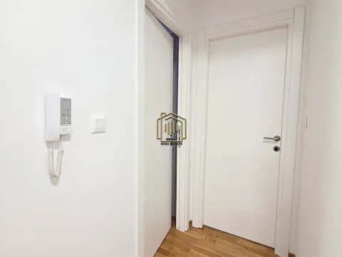 Izdavanje, poslovni prostor, 43m², Zabjelo, Podgorica - image 7