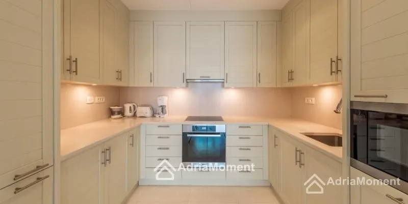 Sale, two bedroom apartment, 148m², Tivat, Crna Gora
