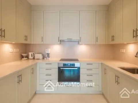 Prodaja, dvosoban stan, 148m², Tivat, Crna Gora - image 6