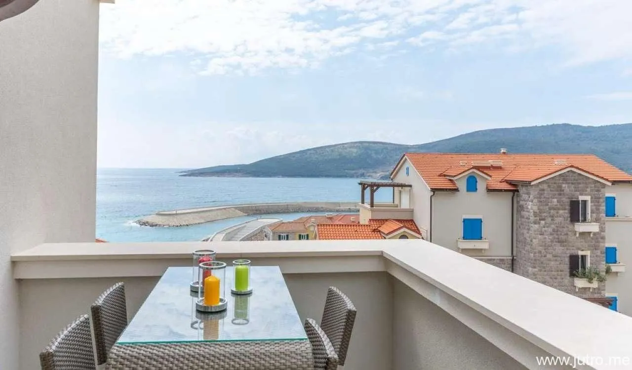 Prodaja, jednosoban stan, 55m², Luštica, Tivat