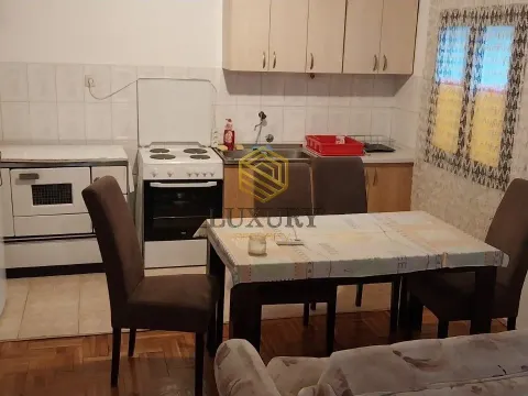 Rent, one bedroom apartment, 65m², Tološi, Podgorica - image 2