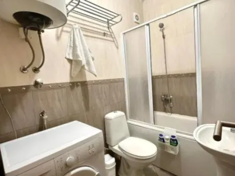 Izdavanje, jednosoban stan, 40m², Blok 9, Podgorica - image 11