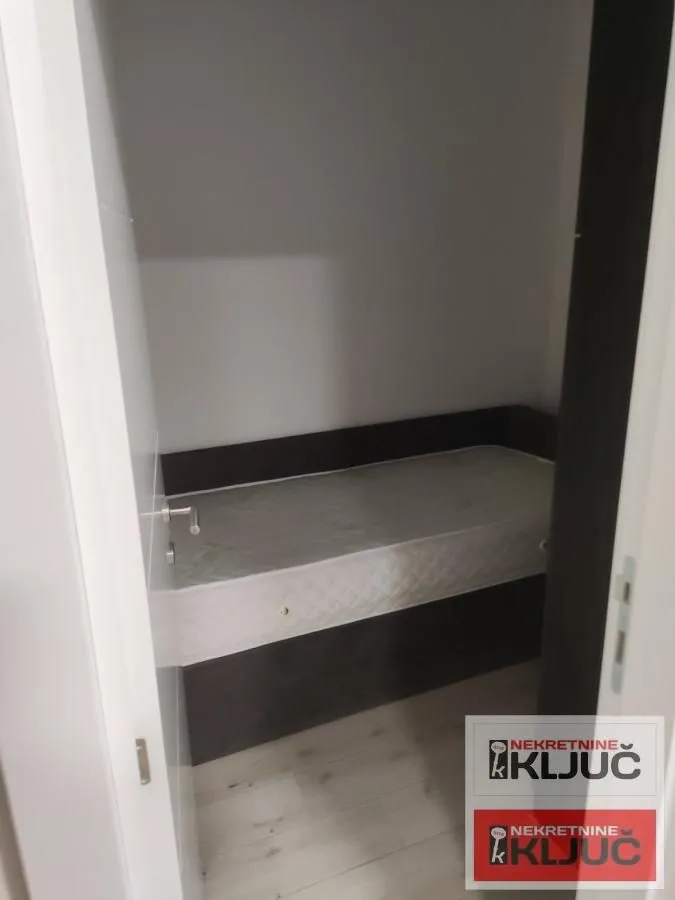 Rent, studio apartment, 32m², Novi Sad, Srbija