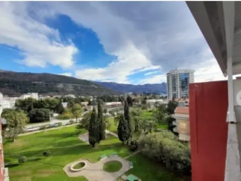 Sale, three bedroom apartment, 160m², Centar, Budva - image 2