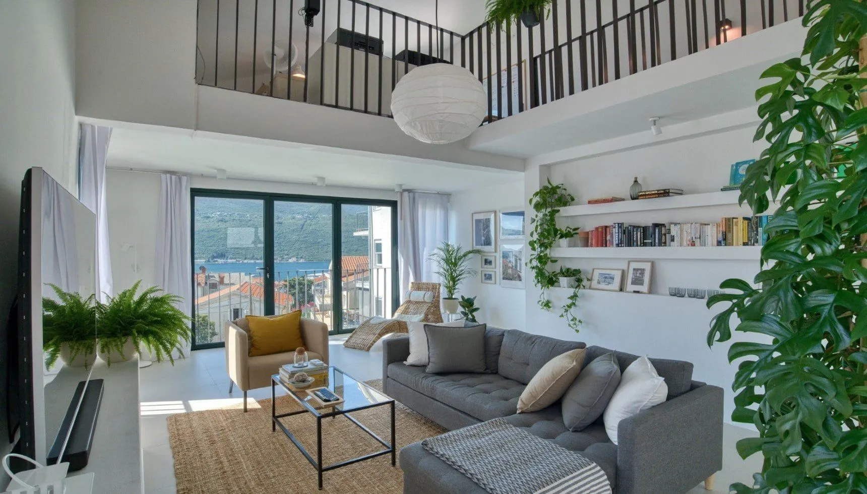 Prodaja, dvosoban stan, 80m², Đenovići, Herceg Novi
