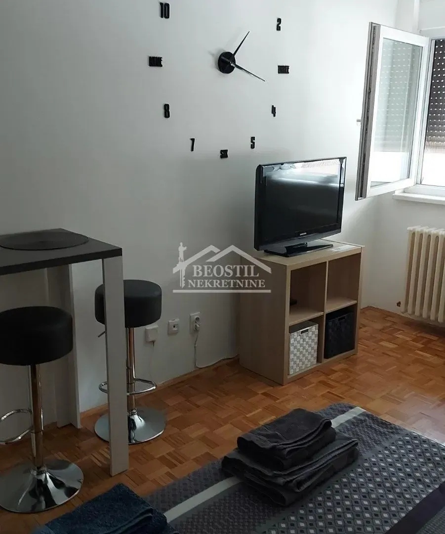 Izdavanje, jednosoban stan, 27m², Novi Beograd Sve Podlokacije, Beograd