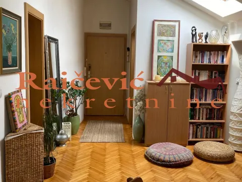 Sale, one bedroom apartment, 38m², Kluz, Zvezdara Sve Podlokacije - image 11