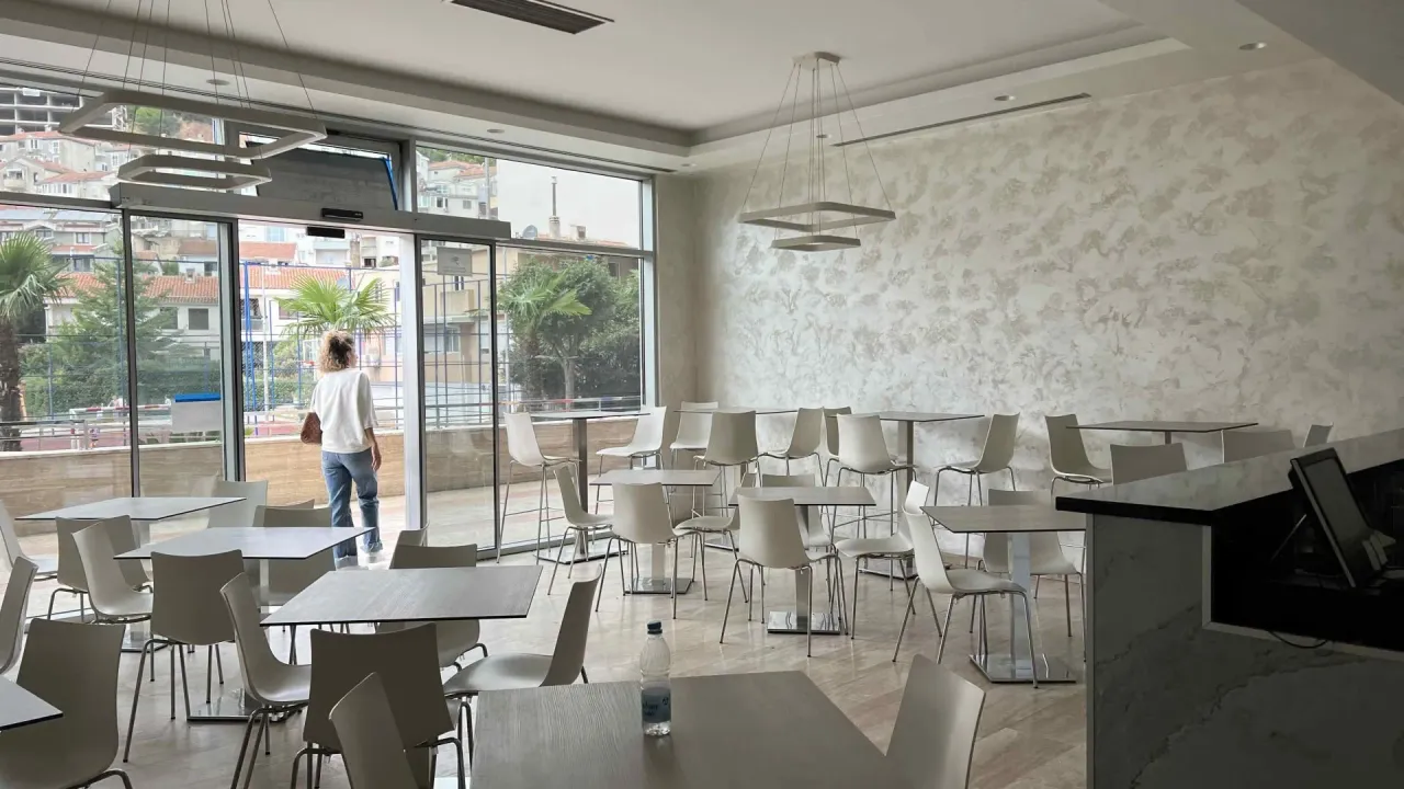 Izdavanje, stan, 90m², Budva, Crna Gora