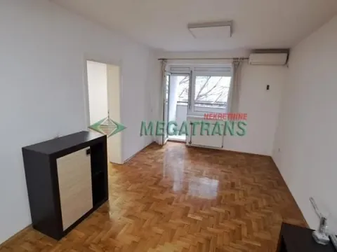 Stan in Bulevar Oslobodjenja