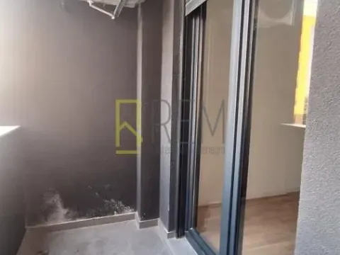 Prodaja, jednosoban stan, 44m², Stari Aerodrom, Podgorica - image 8