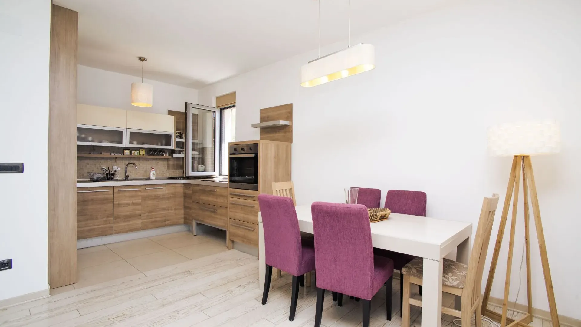 Rent, two bedroom apartment, 70m², Opatovo, Tivat