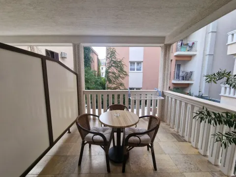 Rent, studio apartment, 35m², Budva, Crna Gora - image 7
