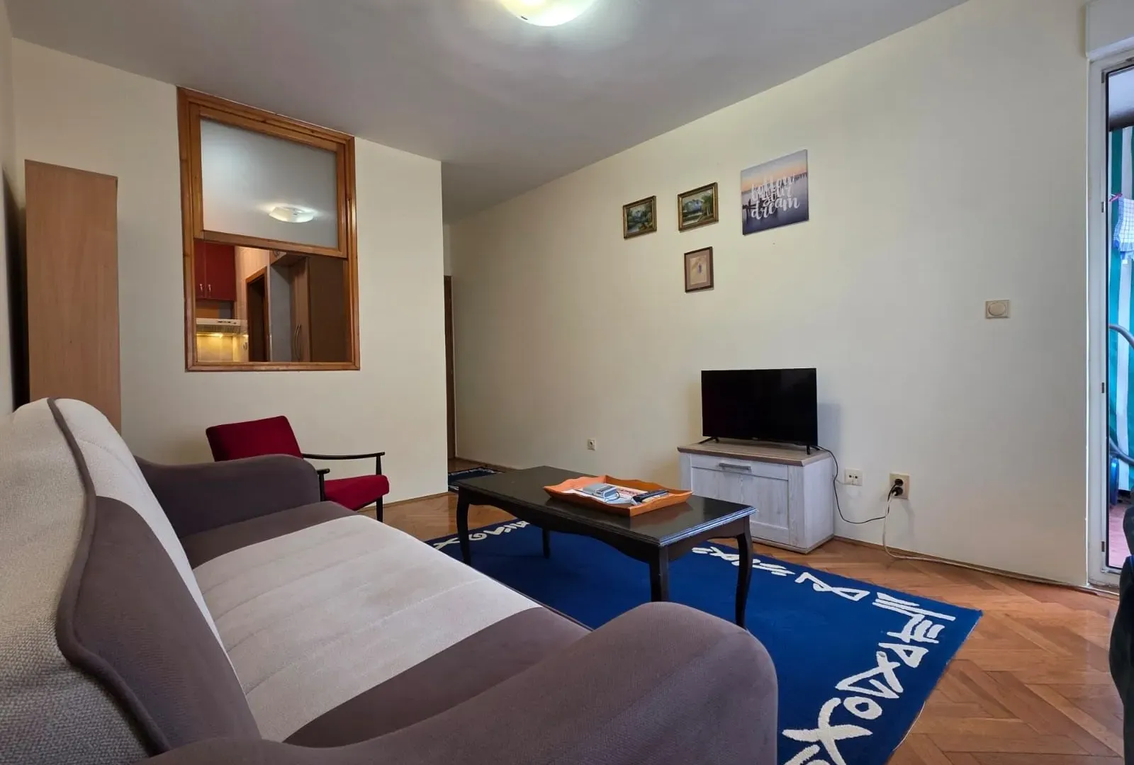Izdavanje, dvosoban stan, 60m², Zagorič, Podgorica