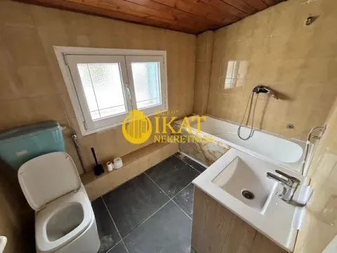 Rent, house, 22m², Zemun Centar, Zemun Sve Podlokacije - image 17