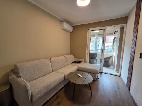 Rent, two bedroom apartment, 75m², Preko Morače, Podgorica - image 9