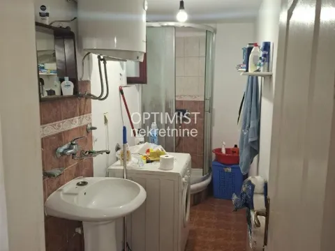 Sale, house, 98m², Zemun Meandri, Zemun Sve Podlokacije - image 16