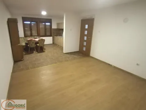 Prodaja, kuća, 175m², Zemun Ugrinovci, Zemun Sve Podlokacije - image 5