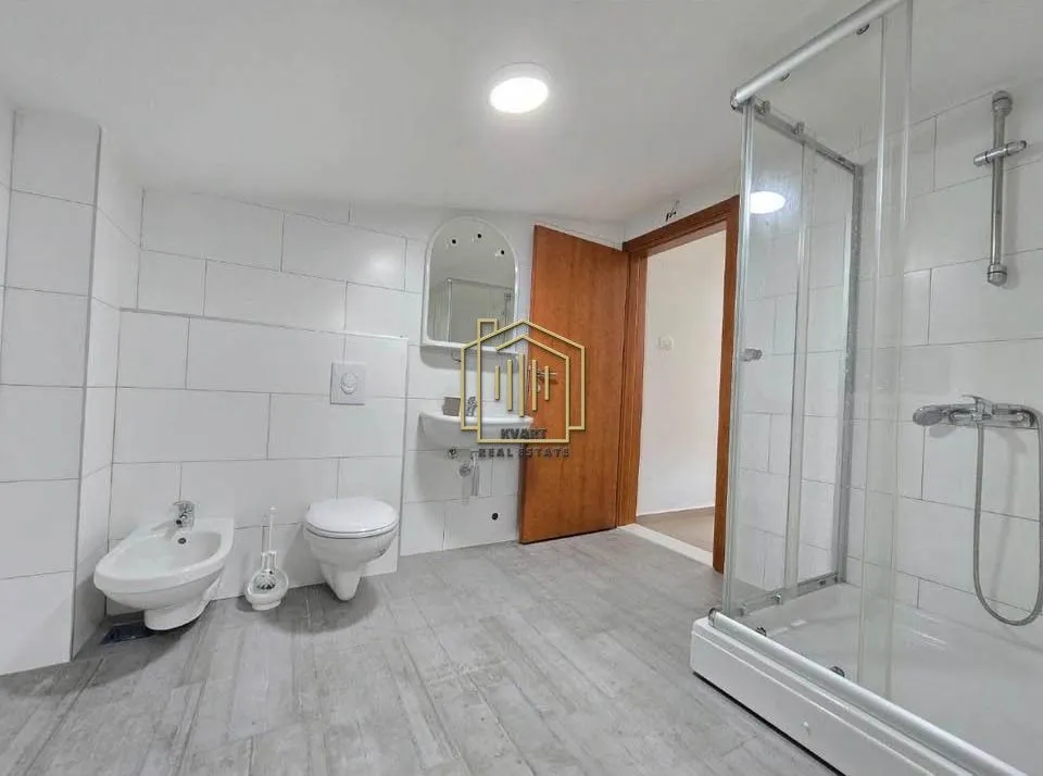 Prodaja, jednosoban stan, 80m², Zagorič, Podgorica