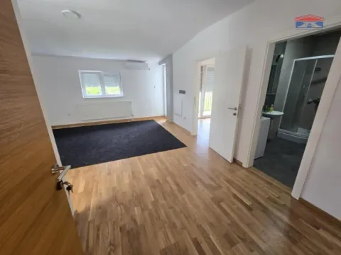 Izdavanje, dvosoban stan, 42m², Telep, Novi Sad Sve Podlokacije - image 6