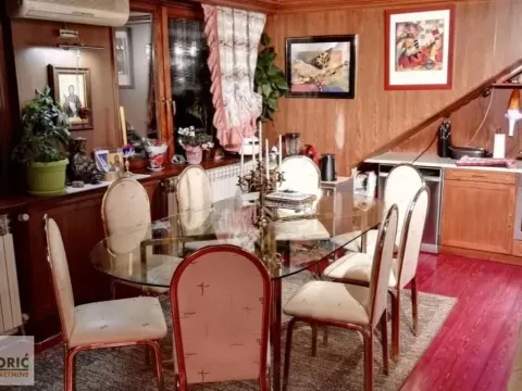 Sale, four bedroom apartment, 143m², Zemun Sve Podlokacije, Beograd