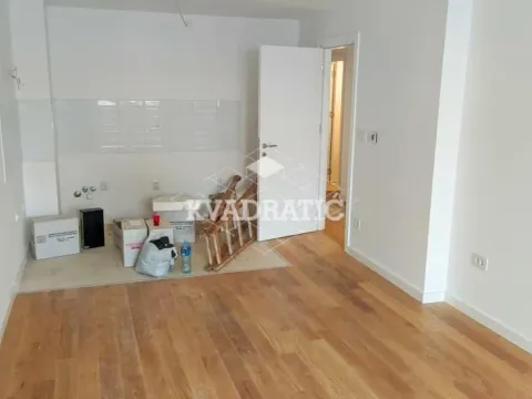 Prodaja, trosoban stan, 66m², Vukov Spomenik, Zvezdara Sve Podlokacije - image 2