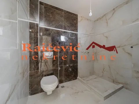 Sale, house, 320m², Voždovac Sve Podlokacije, Beograd - image 18