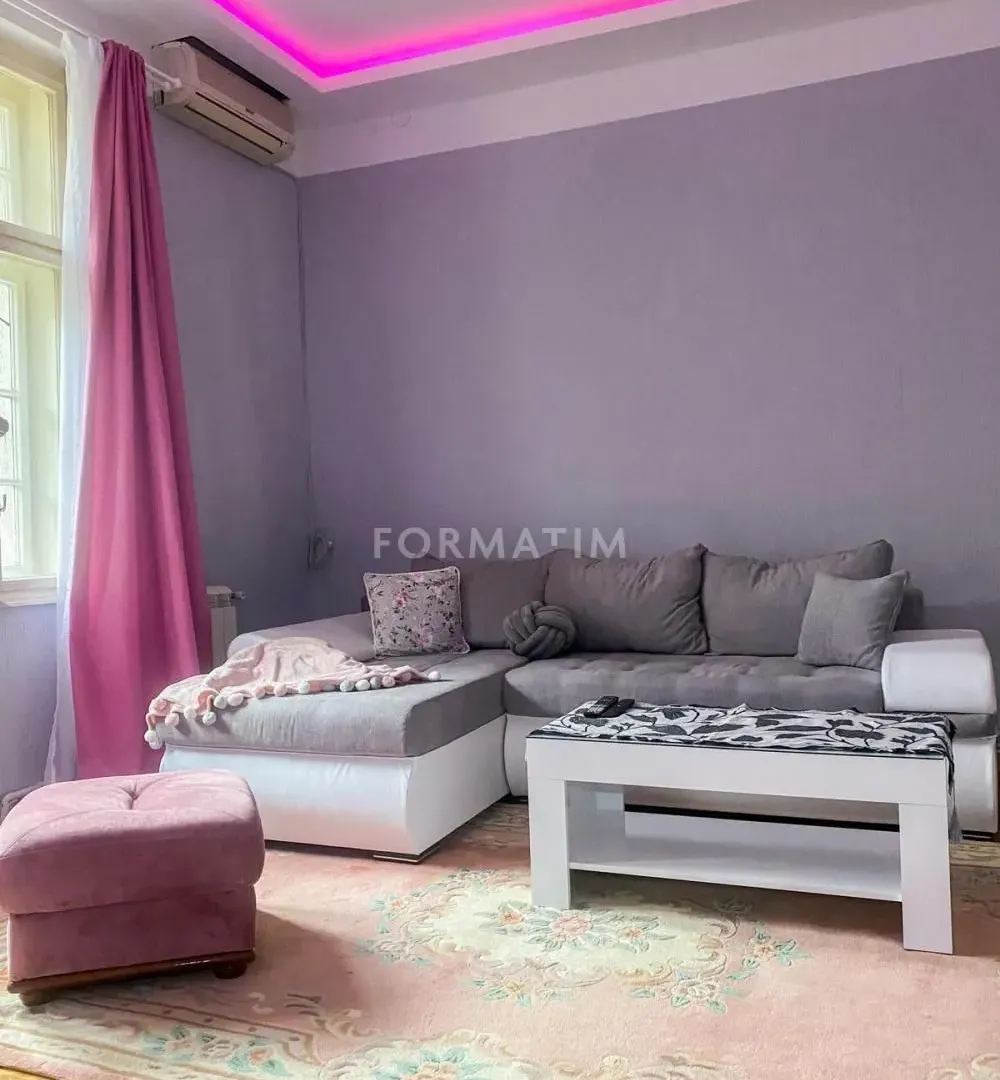 Izdavanje, dvosoban stan, 52m², Cvetni Trg, Vračar Sve Podlokacije
