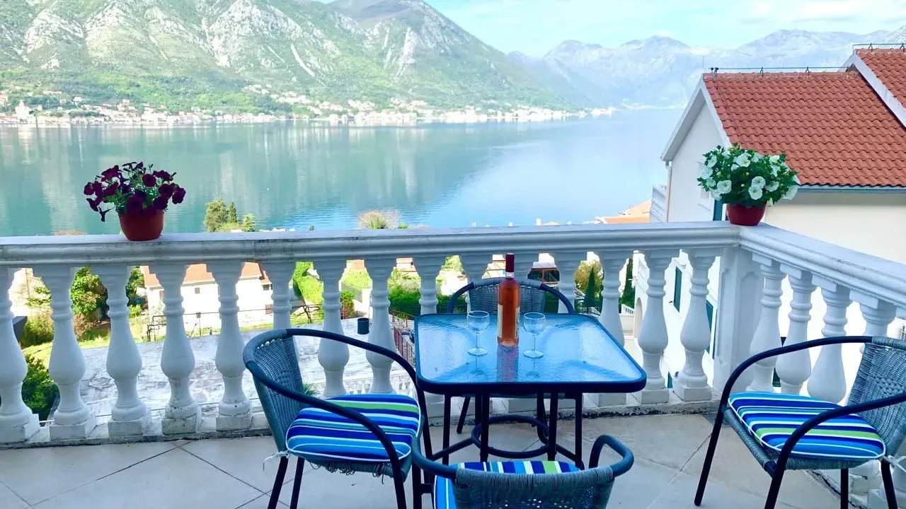 Sale, one bedroom apartment, 41m², Dobrota, Kotor