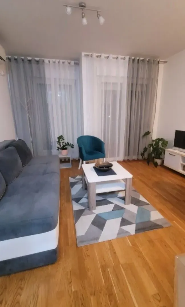 Rent, studio apartment, 26m², City Kvart, Podgorica